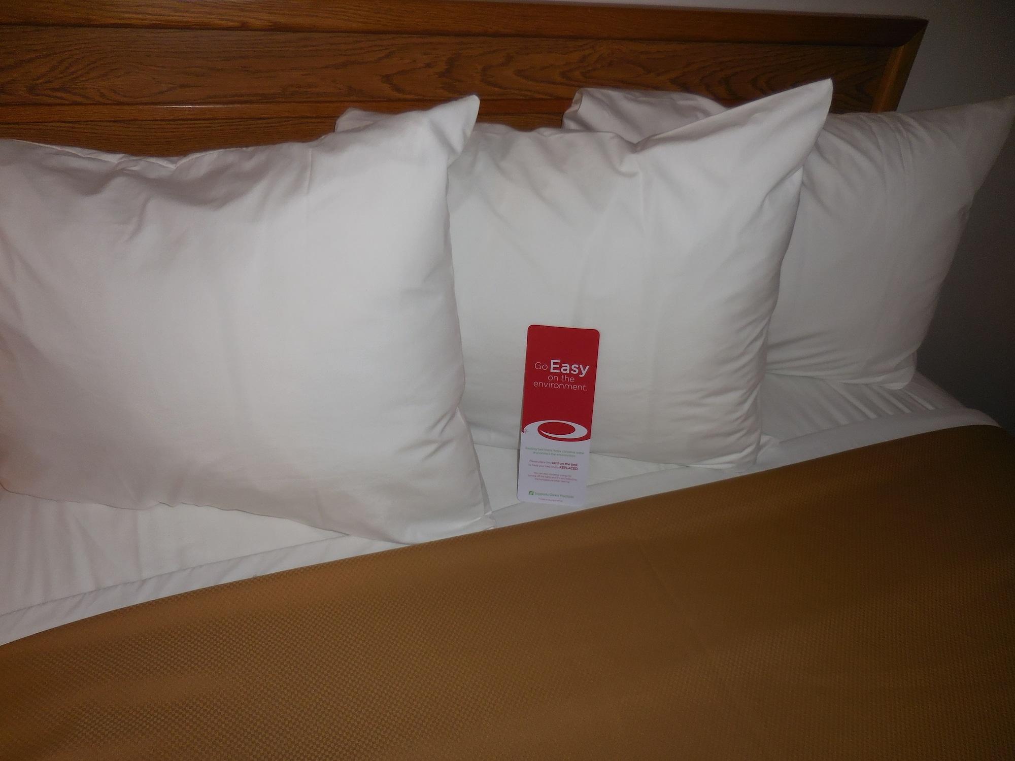 Travelodge By Wyndham Escanaba Buitenkant foto