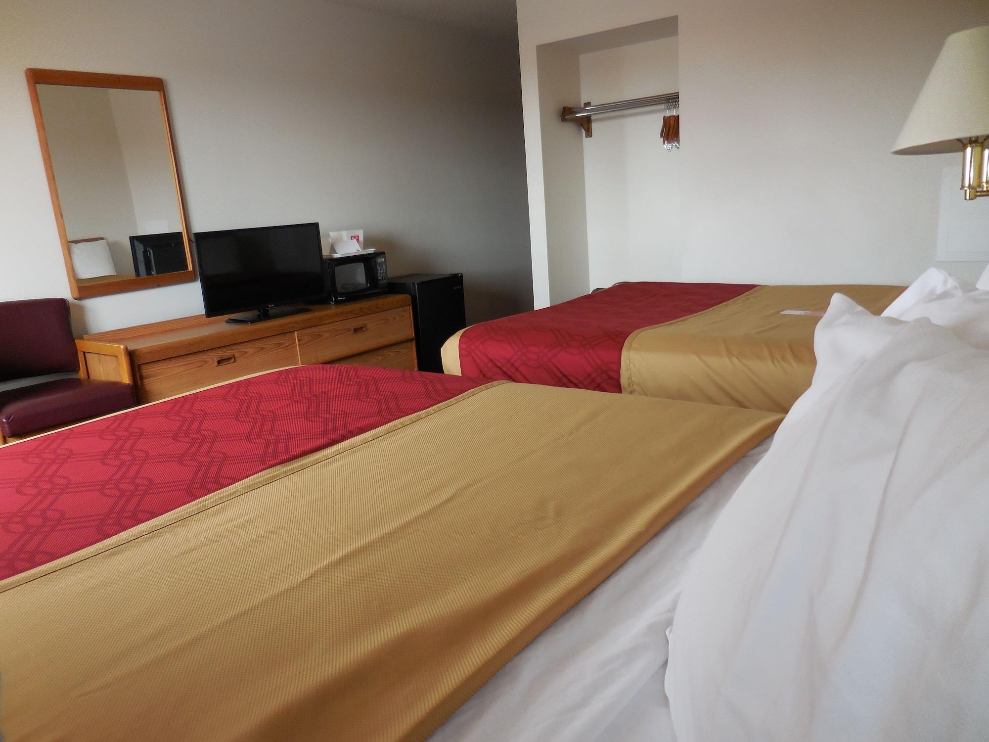 Travelodge By Wyndham Escanaba Buitenkant foto