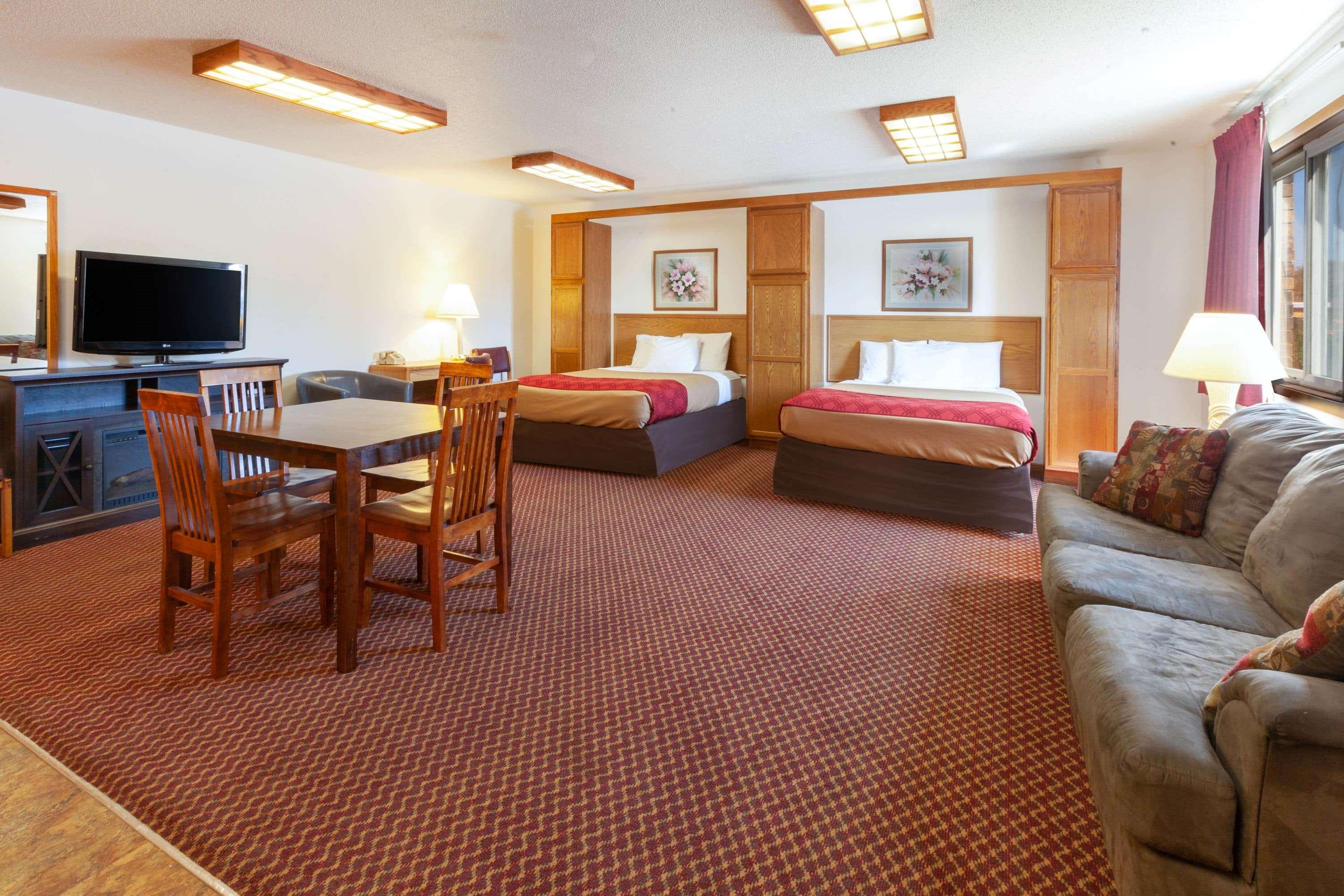 Travelodge By Wyndham Escanaba Buitenkant foto