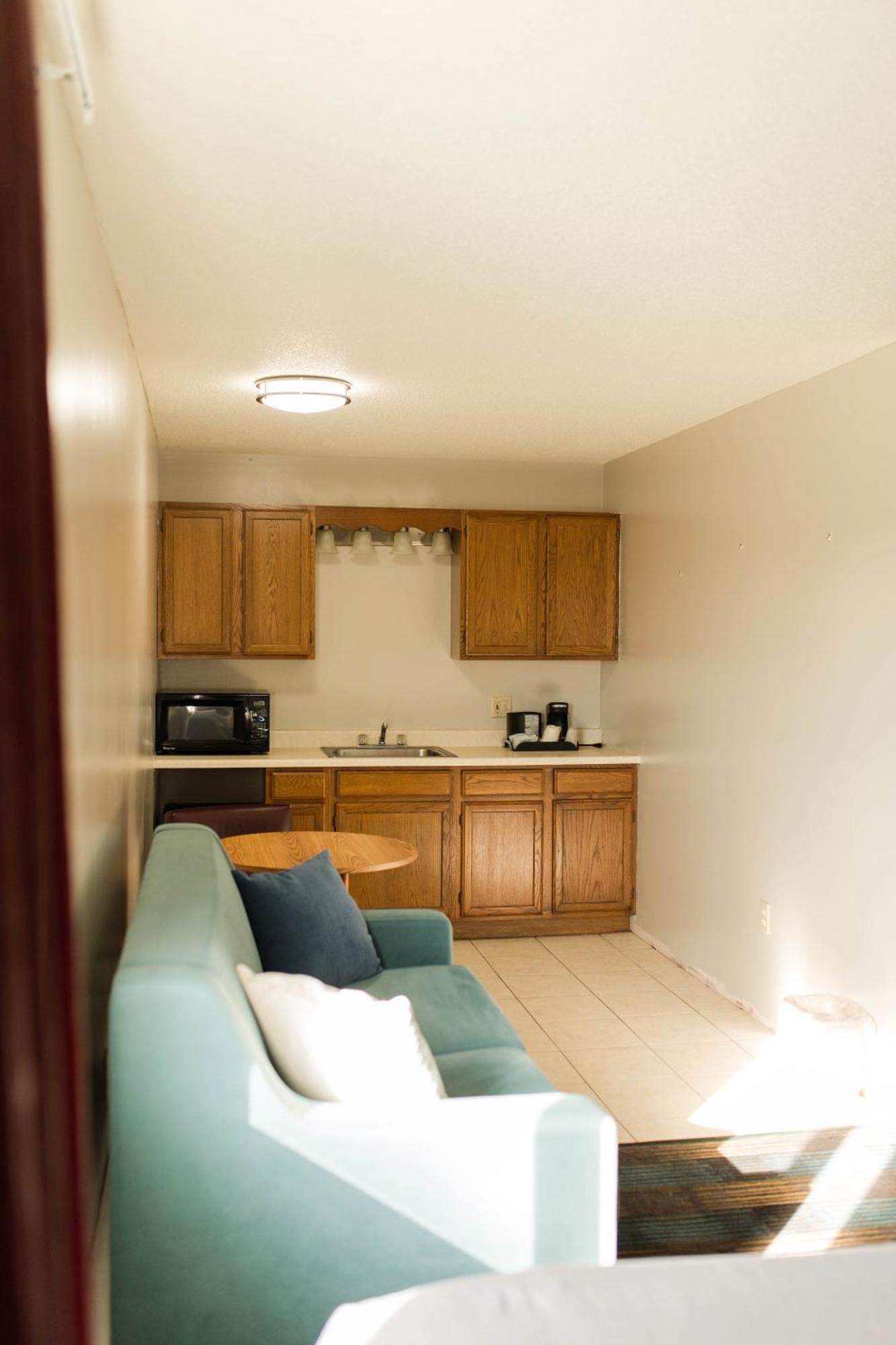Travelodge By Wyndham Escanaba Buitenkant foto