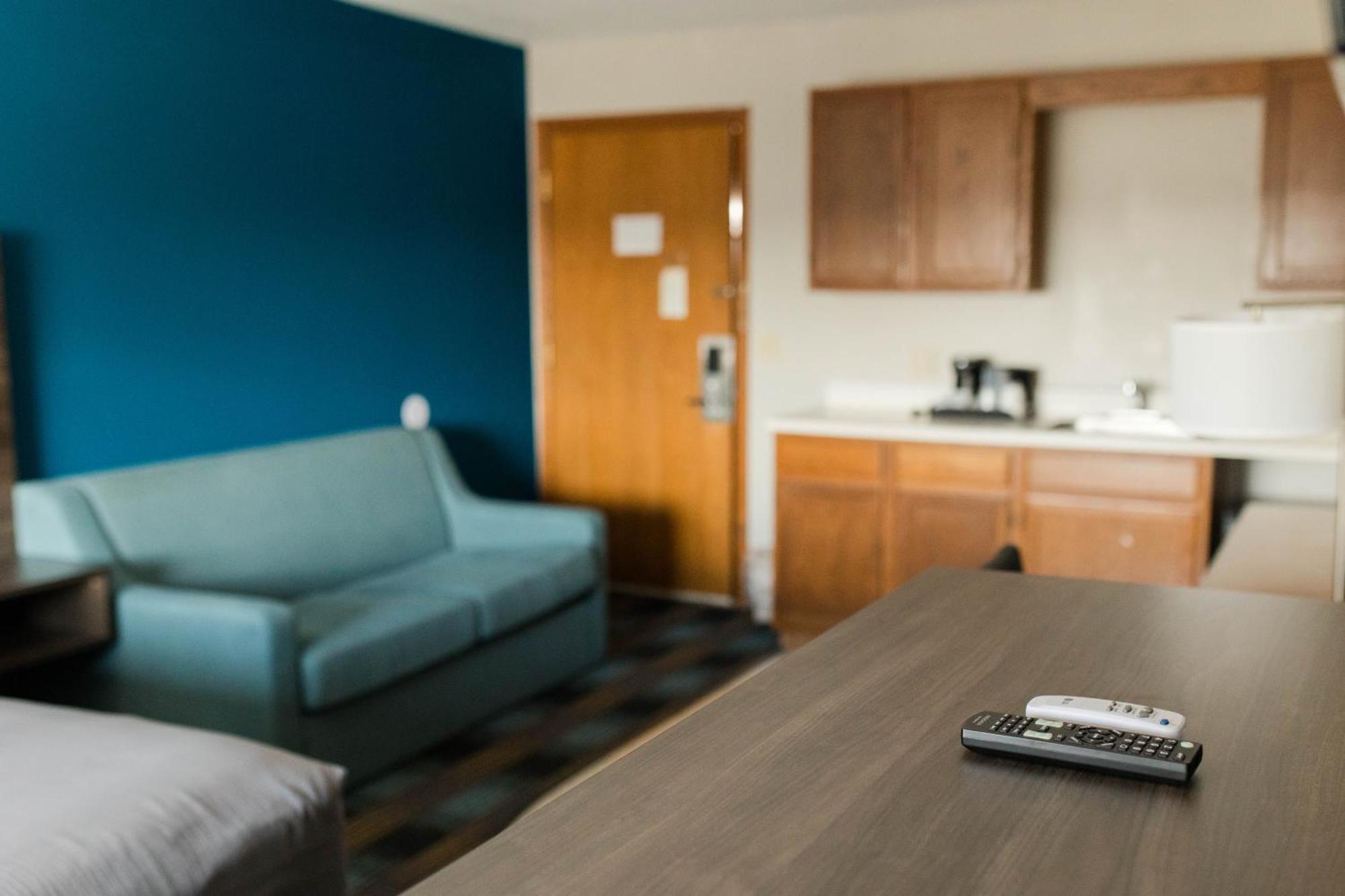 Travelodge By Wyndham Escanaba Buitenkant foto